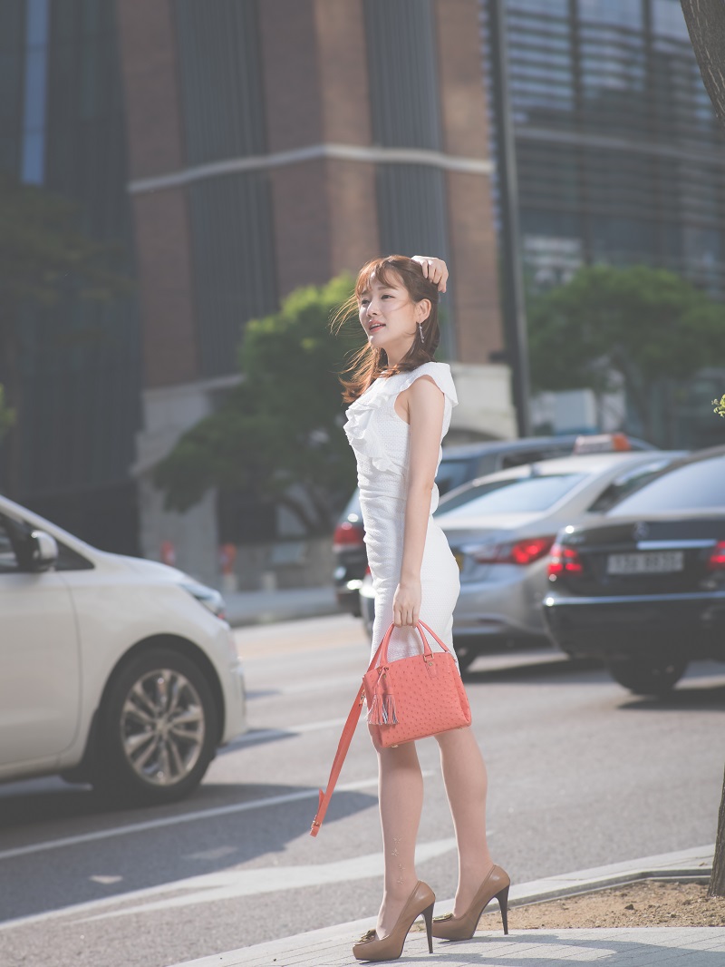 배우 윤송아, 2018 블록체인 코리아 컨퍼런스 특별 MC로 나선다. < 사회일반 < 사회 < 기사본문 - 국제뉴스