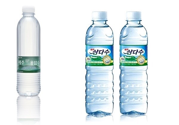 오리온이 생산하는 혼합음료 제주용암수(사진 왼쪽), 제주도개발공사가 생산하는 제주삼다수(사진 오른쪽)