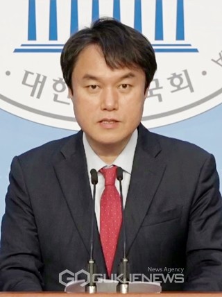김종철 정의당 대변인.