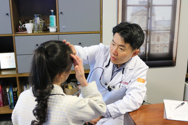 사진.바노바기 성형외과 반재상 대표원장