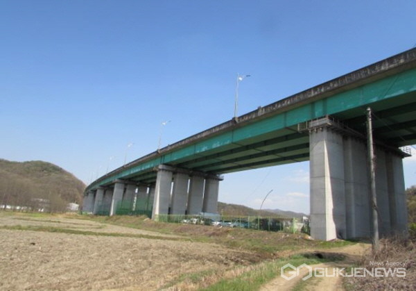 (사진제공=용인시) 처인구가 정밀안전진단을 마친 기선교 모습.