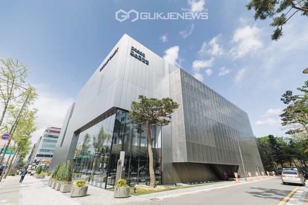 서울 강남구에 있는 더샵갤러리. 방문하면 전시된 이노빌트 제품들을 직접 확인할 수 있다. (사진=포스코)