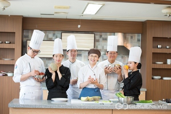 호텔외식조리학과 학생들.