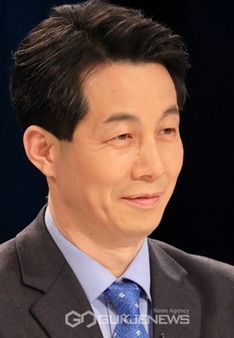 국회 외교통일위원회 윤건영 의원(더불어민주당, 서울 구로을)