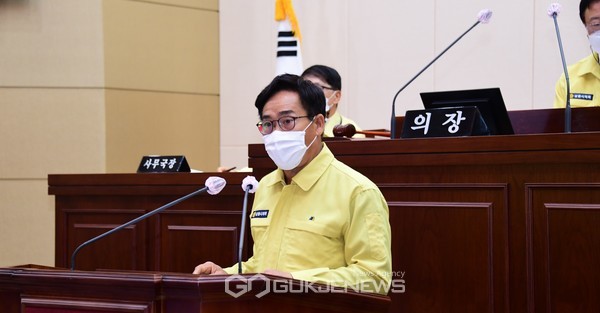 사진출처=남원시 의회 제공[사진=김정현 의원이 5분 발언을 하고 있다]