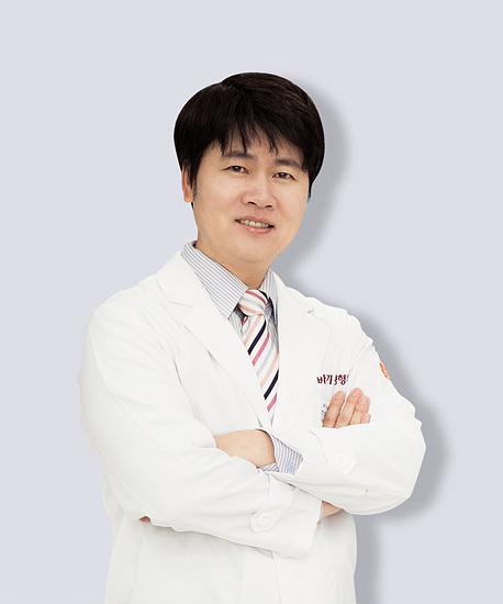 사진.바노바기 피부과 반재용 대표원장