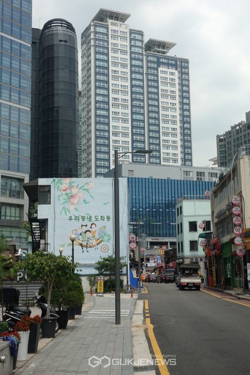 2018년 지중화사업을 사업을 통해 깔끔해진 도화동 지상부 모습