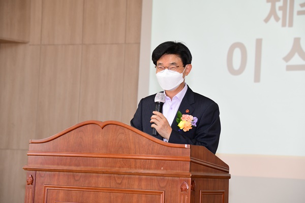 이석문 교육감은 축사를 통해 "놀이는 미래를 안정적으로 준비하는 데 핵심이 되는 배움의 바탕임을 강조해싸