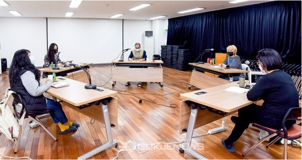 '코로나시대, 대체되는 연극에 대하여' 좌담회(사진=김지성)