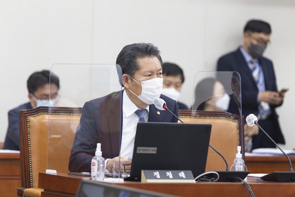 더불어민주당 정청래 의원(서울 마포을, 국회 교육위원회)