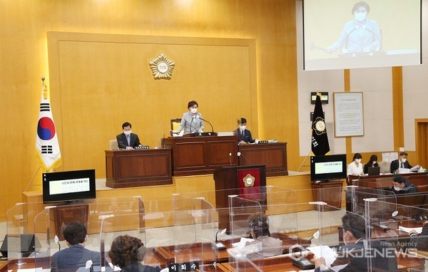 제256회 임시회 제2차 본회의 모습(사진=충주시의회)