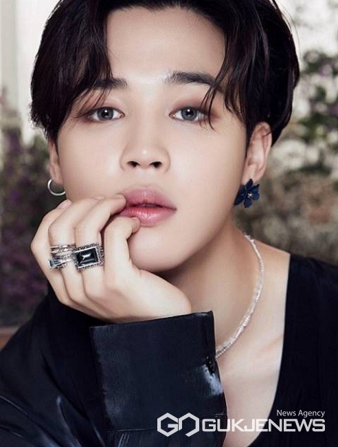 防弾少年団(BTS) - BTS 主にジミン　【値下げ交渉可】 JIMIN「僕は愛されたいタイプだったんです」 - Weverse Magazine