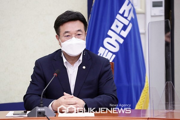 윤호중 더불어민주당 원내대표.