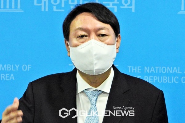 ë‰´ìŠ¤ë²„ìŠ¤ ìœ¤ì„ì—´ ê³ ë°œì‚¬ì£¼ ì˜í˜¹ ì œë³´ìž ì‹ ë³€ë³´í˜¸ ì¡°ì¹˜ ê¹€ì›… ì†ì¤€ì„± ì§€ëª© ì´ìŠˆ ì •ì¹˜ ê¸°ì‚¬ë³¸ë¬¸ êµ­ì œë‰´ìŠ¤