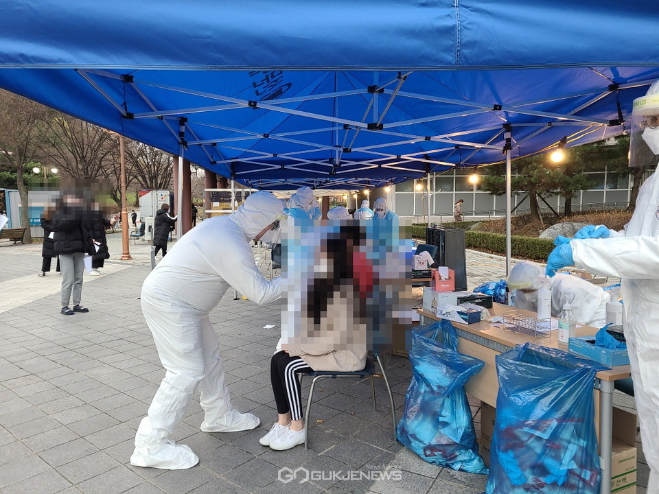 [속보]김포 코로나 확진자 28명 추가, 감염 경로 공개(사진=국제뉴스DB)