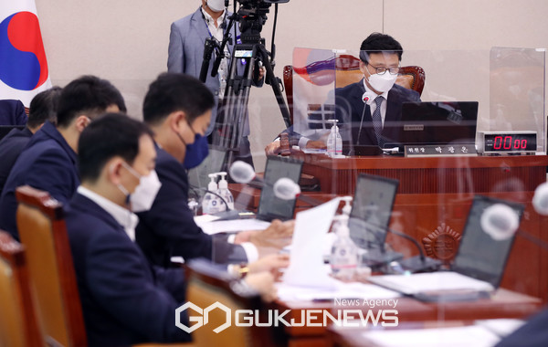 법사위, 대법원(법원행정처)ㆍ사법연수원 등에 대한 국정감사 실시