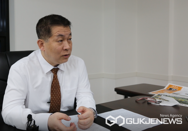 괴정5구역 주영록 재개발추진위원장이 비대위 측의 고발에 대해 "무고로 맞고소할 것"이라며 강경대응 입장을 밝혔다.