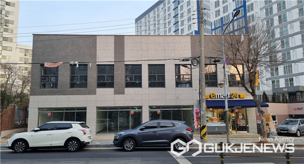 안산도시공사는 오는 10일부터 선부동에 위치한 안산생생아파트 단지 내 상가 모습이다. 사진=안산도시공사