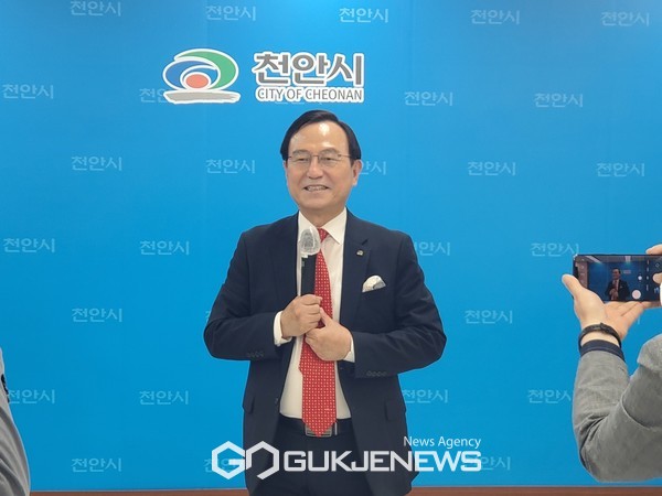 박상돈 천안시장 후보 (사진 / 이원철기자 )