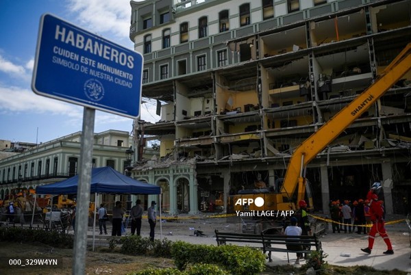 폭발이 일어난 쿠바 아바나 소재 사라토가 호텔. 사진제공/AFP통신