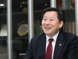 국민의힘 이철규 의원 "윤석열 대통령 지지율 하락 조사기관 성향 탓"