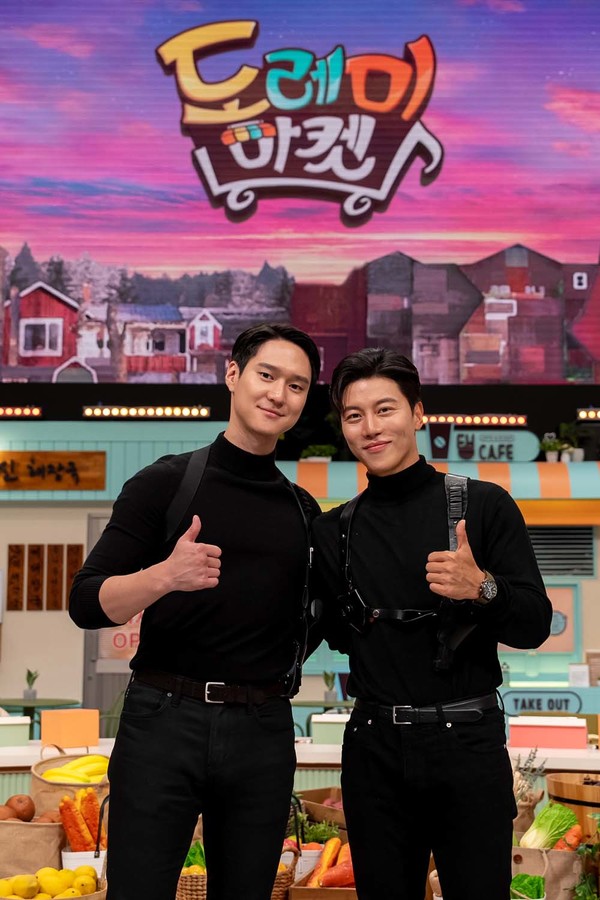 고경표·음문석 / tvN 제공