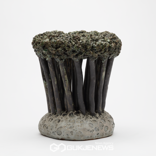 조윤득, 생명3, 39x37x44cm, ceramics 1250도 소성, 2022