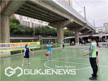 ​찾아가는 장애인 체육수업인 '다함께 차차차' 운영 모습/제공=금정구청​