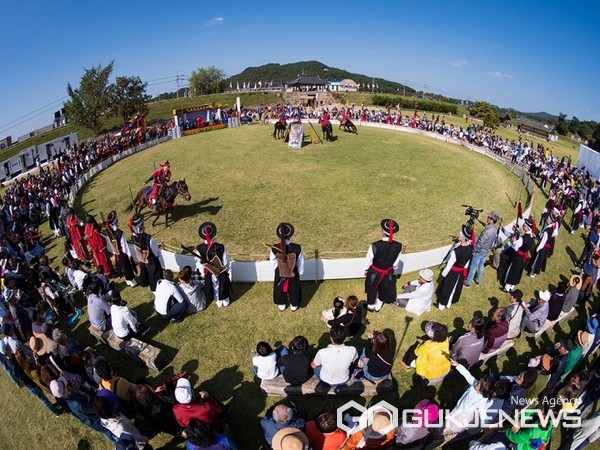 지난 2019년 열린 서산 해미읍성 축제의 강무 행사 모습. (사진 = 서산시 제공)