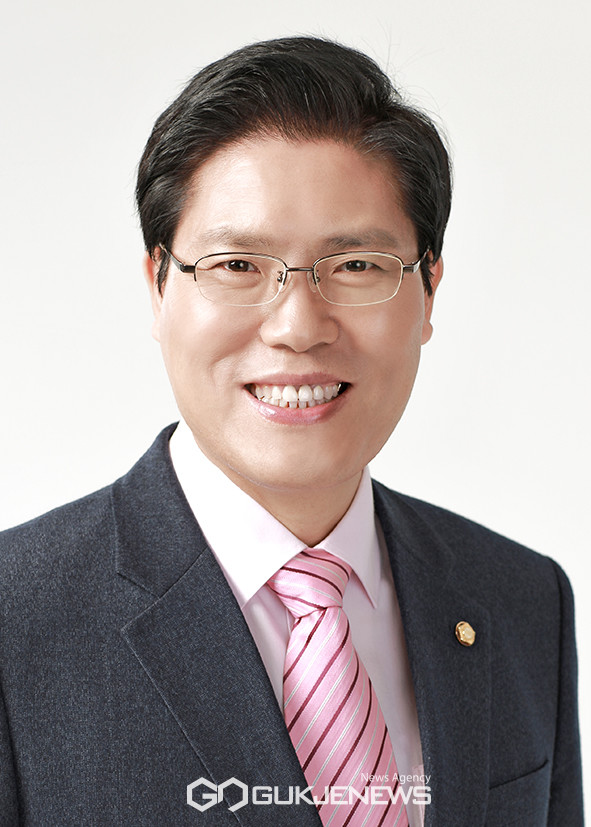 국회 정무위원회 송석준 의원(경기 이천시)