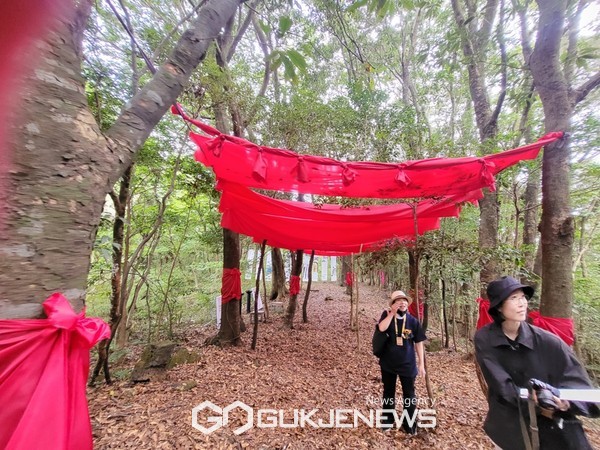  양상철 작가의 탐라의 탄생-상생을 위한 제의적 공간/The Birth of Tamna-A Ritual Space for Co-prosperity [사진=문서현 기자]