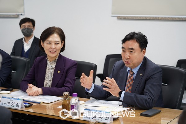 윤관석 국회 산업통상자원중소벤처기업위원장(인천 남동을, 더불어민주당)