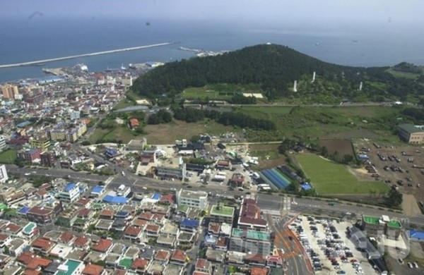 20일 제주시에 따르면 지난 9월부터 11월 초까지 이도1․2동, 아라동․화북동․삼양동, 구좌읍․조천읍 등 제주시 관내 동부지역 부동산중개업소 717곳을 대상으로 점검을 실시한 결과 68건의 위반행위를 적발했다고 밝혔다.[사진=국제뉴스 제주본부 DB]