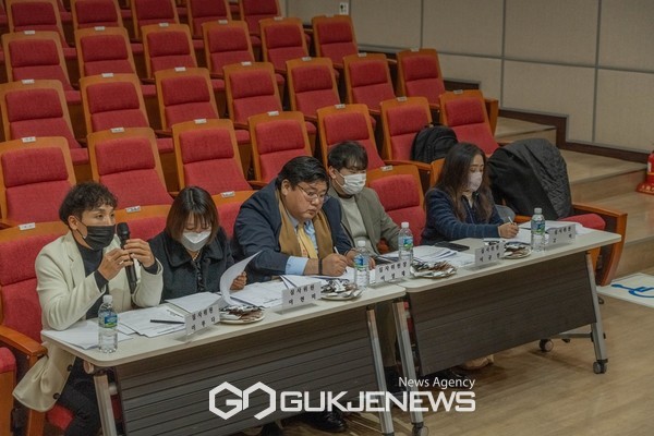 2022년이어도청소년문화예술경연대회 예선이 지난 10일 열린 가운데 최종 12팀이 선정돼 본선에 진출한다. 본선은 오는 16일 오후 4시에 제주 Be-in공연장에서 진행된다.[사진=문서현 기자]