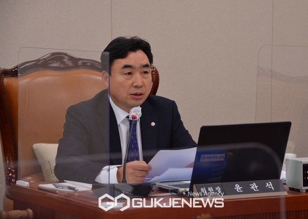 국회 산업통상자원중소벤처기업위원회 윤관석 위원장(인천남동을, 더불어민주당) [사진=윤관석 의원실]