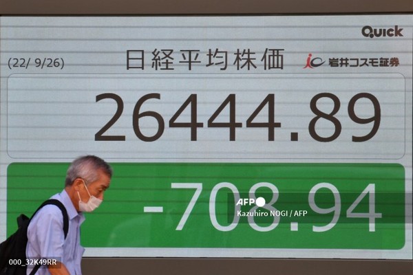 도쿄증권거래소 전광판. 사진제공/AFP통신