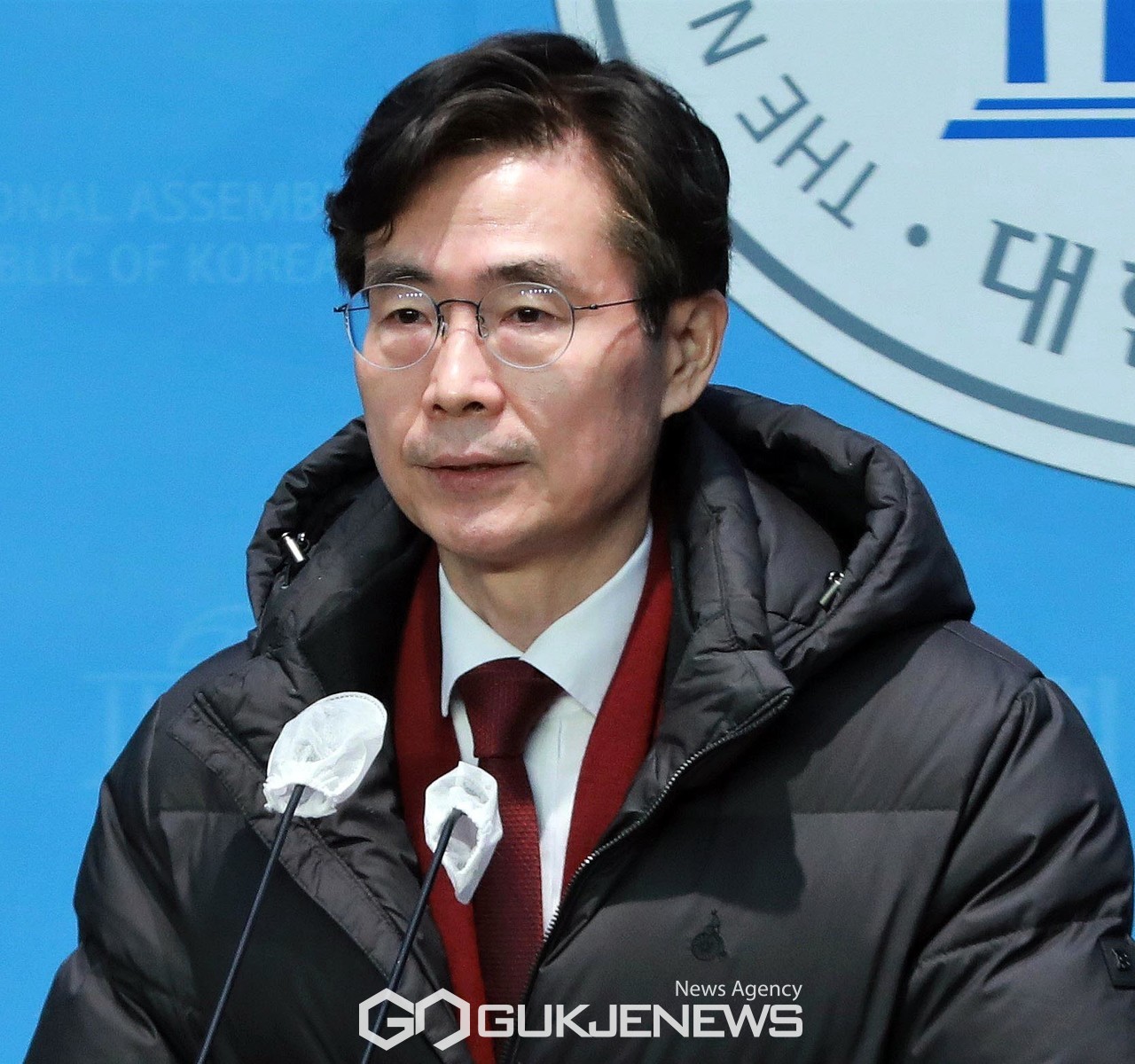(Seoul = International News) Representative Cho Gyeong-tae, leader of the people's power party, holds a press conference related to the National Assembly at the National Assembly Communications Hall in Yeouido, Seoul on the 26th./Photo = Reporter Lee Yong-woo
