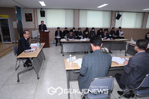 강병삼 제주시장이 6일 2023년 읍면동 연두방문을 한경면 방문을 시작으로 시민들과의 소통행보에 나섰다.[사진=제주시청]