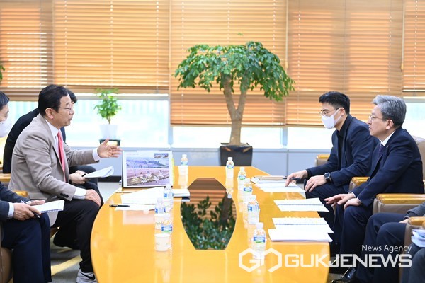 이현재 시장, 이원재 국토부제1차관과 “신도시 현안 해결을 위한 협의체 구성 합의”(사진=하남시)