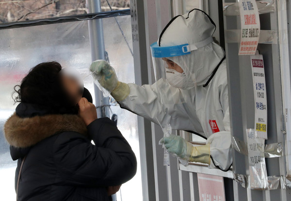 코로나19 검사, 오미크론 검사, 예방접종 (국제뉴스DB)