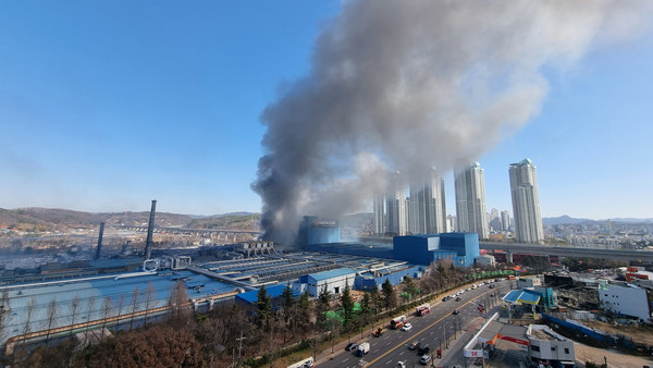 대전 한국타이어 대전공장 화재 (국제뉴스DB)