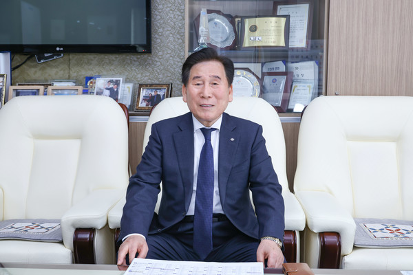 내리 4선에 성공한 포항수협 임학진 조합장 (사진 = 강동진 기자)