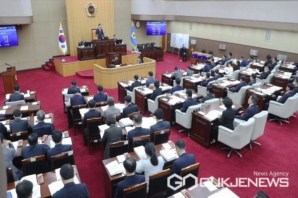 충북도의회 본회의 모습.