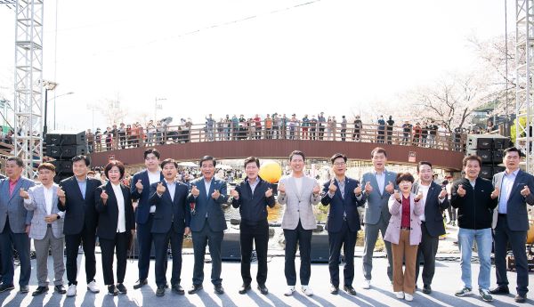금오천 ‘벚꽃페스티벌’ 성료.(사진=구미시)