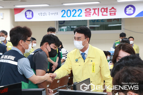 (사진제공=사천시)사천시의 첫 번째 시민으로서의 박동식 시장의 행보가 비록 1년에 지나지 않지만 사천시의 발전에 큰 힘이 된 것으로 분석된다