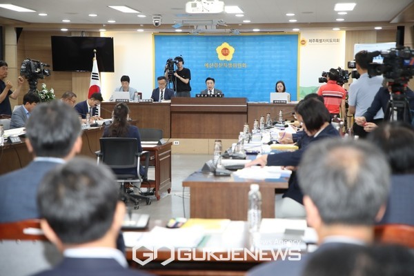 27일 제주도의회 예산결산특별위원회 5차 회의에서 고의숙 의원(제주시 중부지역)은 제주도교육청이 늘봄학교 공모에 떨어진 사실을 지적했다.[사진=제주도의회]