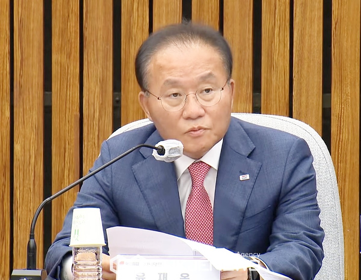 ▲윤재옥 국민의힘 원내대표는 28일 오전 국회에서 열린 우리바다 지키기 검증 TF- 후쿠시마 괴담 대응·어민 보호 대책 간담회에 참석해 과학이 괴담이 이기고 가짜뉴스와 괴담정치가 대한민국에서 사라지는 계기를 만들어야 한다고 말하고 있다./사진=이용우 기자