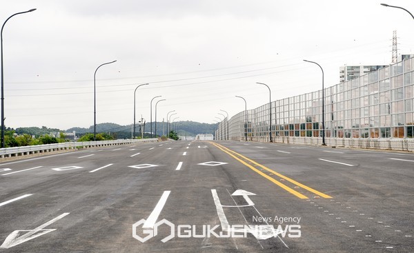 ▲ 오산시 서부우회도로(가장~초평)일부 개통 현장 모습.[사진제공=오산시]