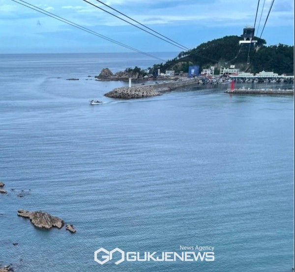 사진=한국의 나폴리 장호해수욕장 /고정화기자
