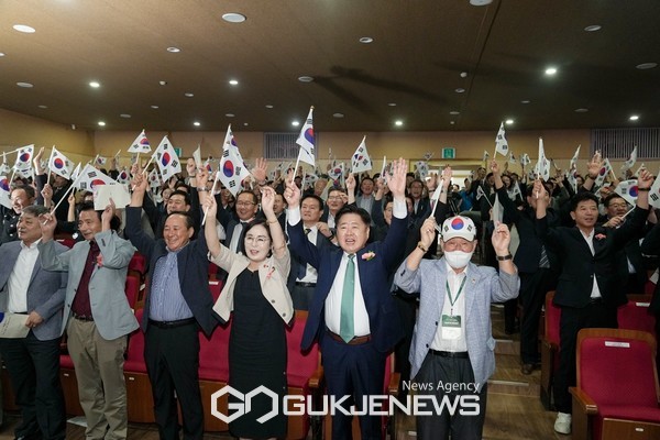 15일 오전 10시 제78주년 광복절 경축식이 제주학생문화원 대극장에서 ‘다시 찾은 빛, 빛나는 제주’를 주제로 거행됐다.[사진=제주도청]